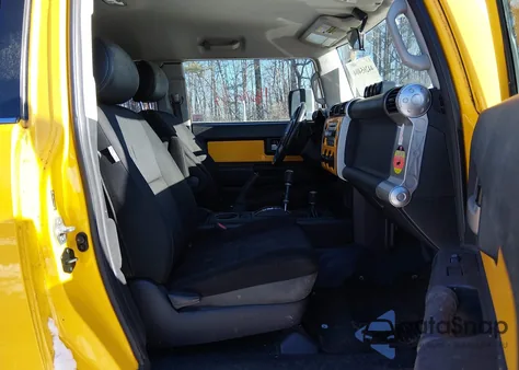 2007 Toyota Fj Cruiser z USA, uszkodzony, nr VIN JTEBU11F370010615